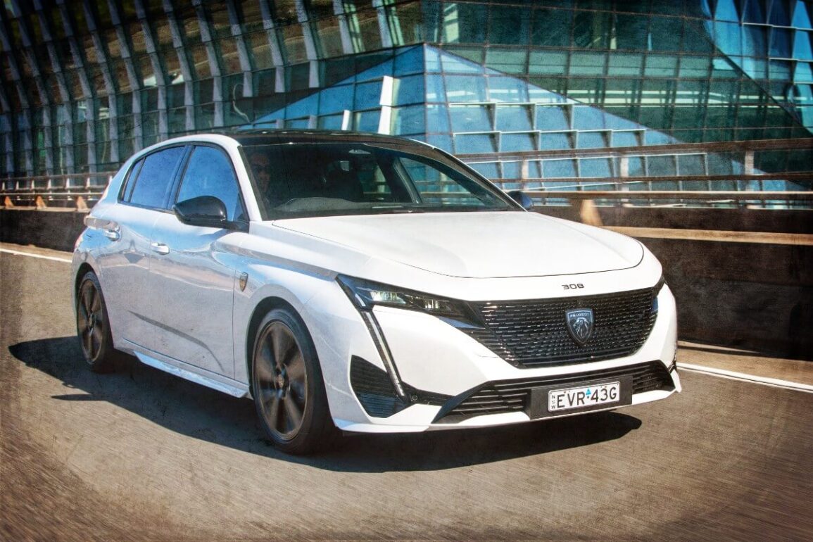 Peugeot 308 Plugin Hybrid Too damn expensive cars4starters