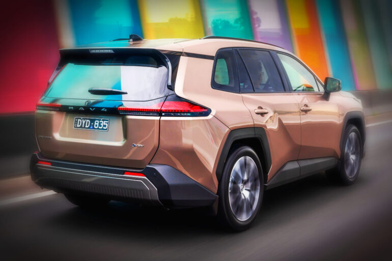 RAV4