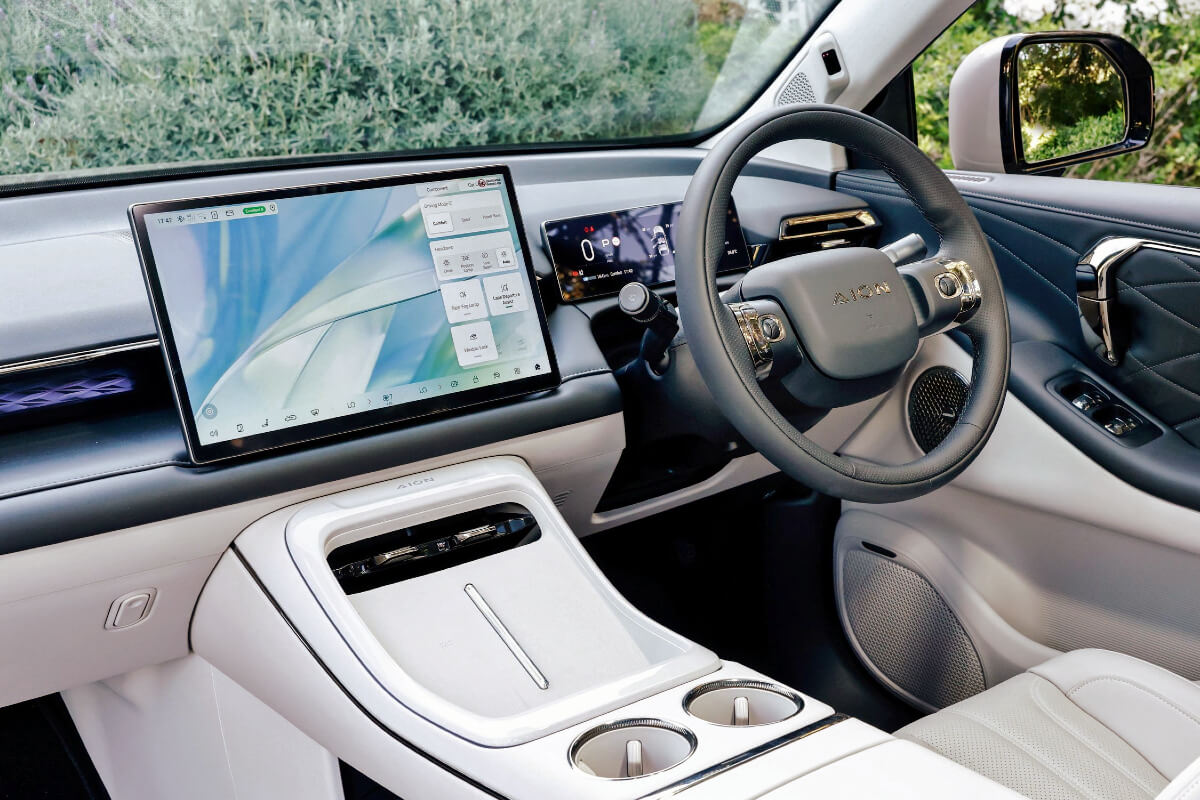 GAC AION V: Versatile family transport