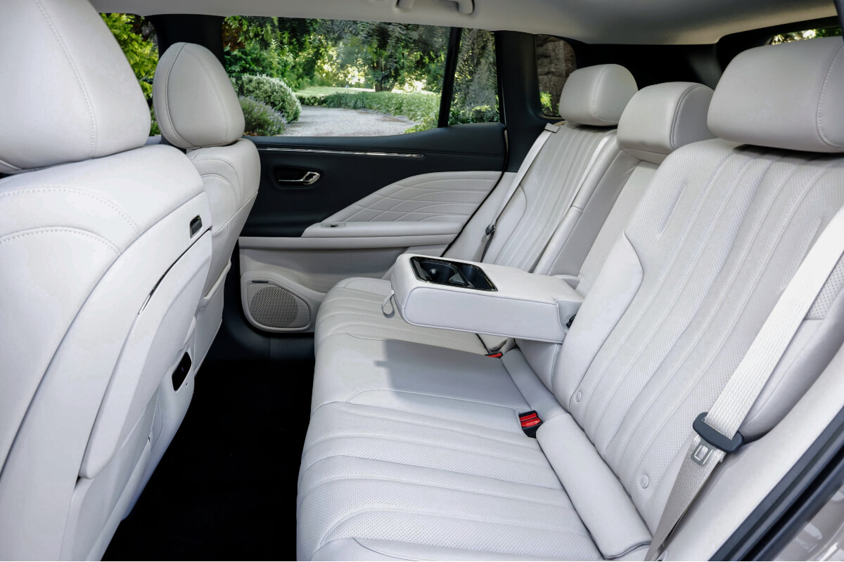 GAC AION V: Versatile family transport