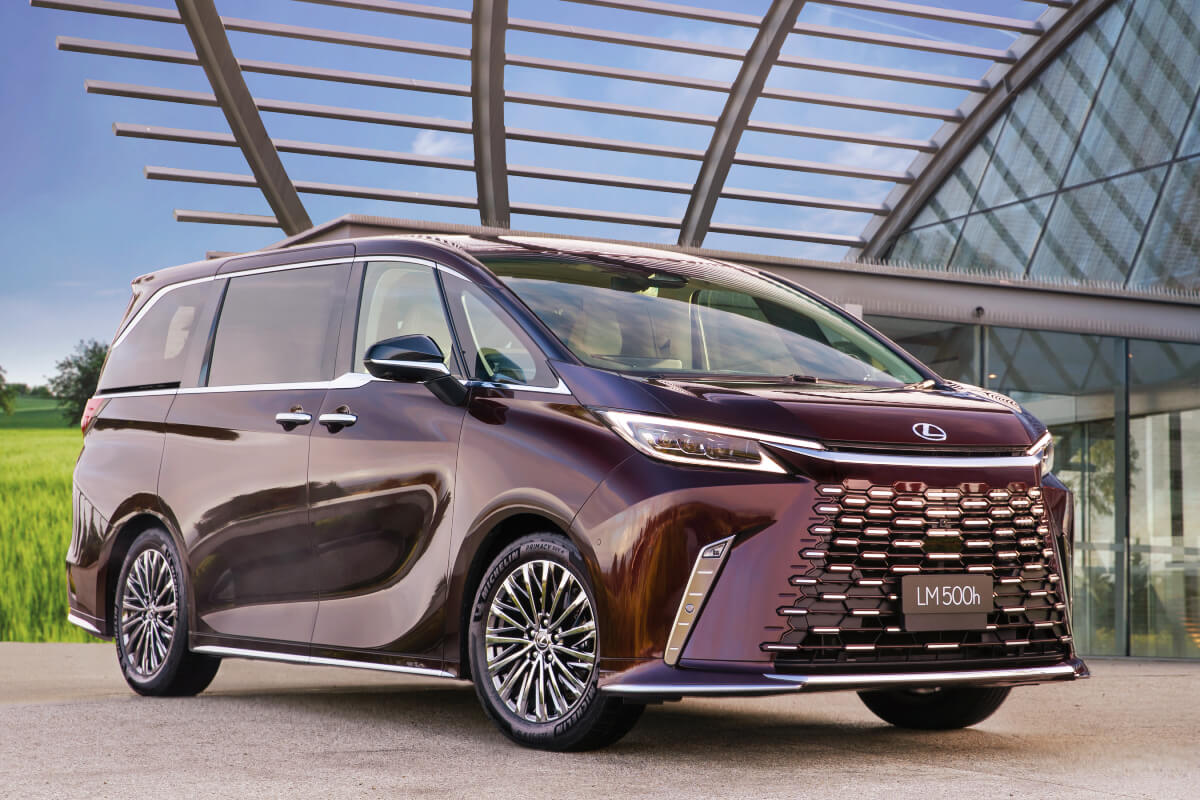 GAC M8 PHEV: Catch me if you can