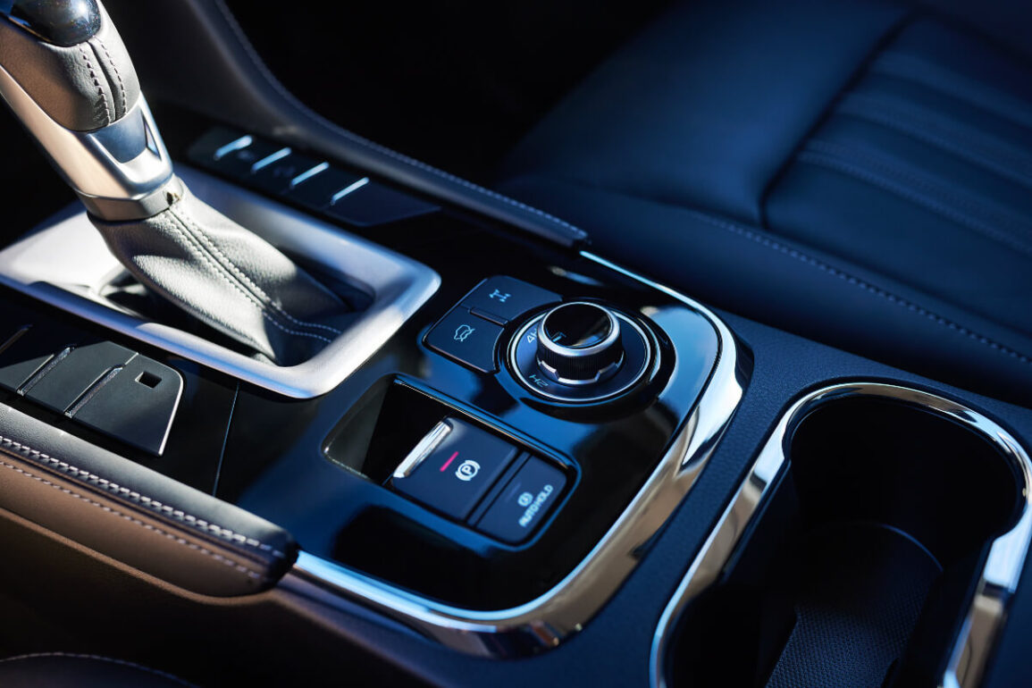Isuzu MU-X: The economy option | cars4starters